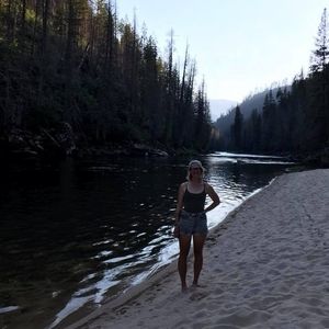 Meet your Posher, Amber